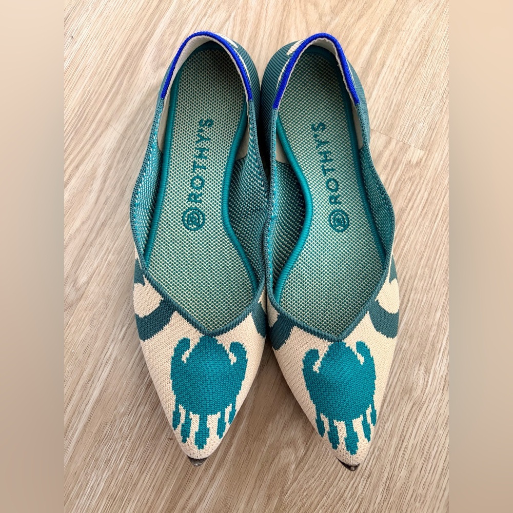 Rothy's Teal & Cream Pointed Toe Flats
